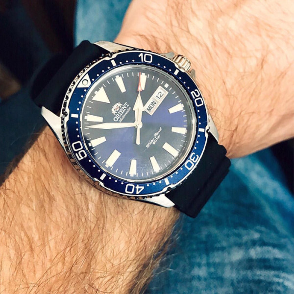 Orient RA-AA0006L Kamasu Mako III